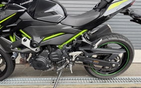KAWASAKI Z400 2023 EX400L