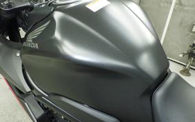 HONDA CBR650R E-Clutch 2026 RH17
