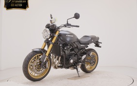 KAWASAKI Z900RS SE 2025 ZR900K
