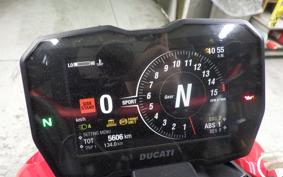 DUCATI STREETFIGHTER V4 S 2023