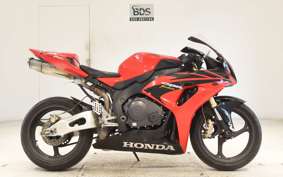 HONDA CBR1000RR 2006 SC57