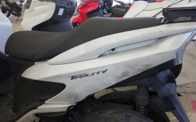 YAMAHA TRICITY 125 SE82J
