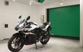 SUZUKI GSX250RA 2019