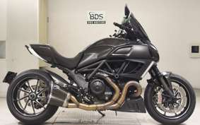 DUCATI DIAVEL Carbon 2011
