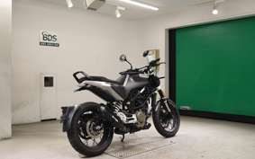 HUSQVARNA SVARTPILEN 125 2023