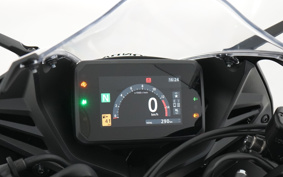 HONDA CBR650R E-Clutch 2025 RH17