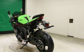 KAWASAKI ZX-25R ZX250E