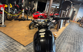 DUCATI  DUCATI  SCRAMBLER SIXTY2 2016 KA00
