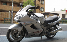 KAWASAKI ZZ1200 NINJA R 2002 20C001