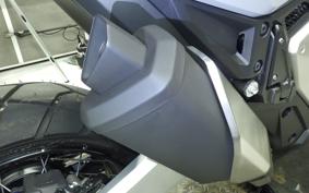 HONDA X-ADV 750 2026 RH21