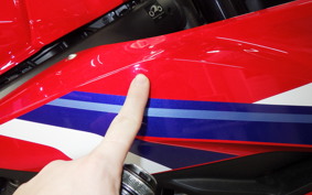 HONDA CBR650R E-Clutch 2025 RH17