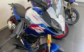 BMW F900XR 2025 0R01