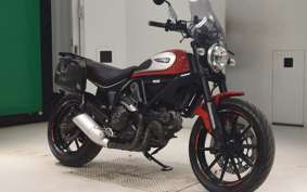 DUCATI SCRAMBLER ICON 2016