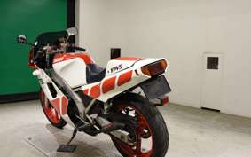 YAMAHA TZR250 2004 1KT