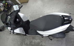 YAMAHA TRICITY 125 SE82J