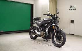 HUSQVARNA SVARTPILEN 401 2022