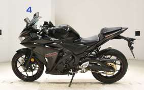 YAMAHA YZF-R25 A 2016 RG43J