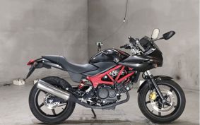 HONDA VTR 250 F MC33