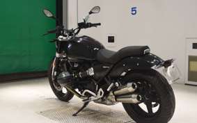 BMW R12