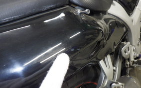 SUZUKI GSX1300R HAYABUSA 2001