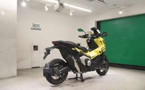 HONDA X-ADV 750 2025 RH21