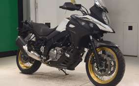 SUZUKI Vｽﾄﾛｰﾑ650XTA 2023 C733M