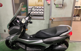 YAMAHA N-MAX 155 SG50J