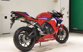 HONDA CBR600RR 2025