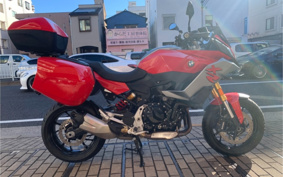 SUZUKI GLADIUS400 2010