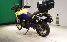 SUZUKI Vｽﾄﾛｰﾑ800DE 2025 EM1BA