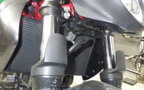 SUZUKI ｸﾞﾗﾃﾞｨｳｽ400 2014