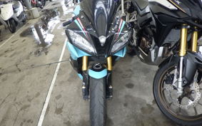 YAMAHA YZF-R6