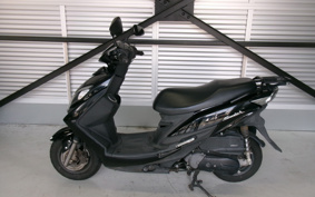 SUZUKI SU WISH LTD DV12B