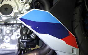 BMW M1000R 2023
