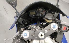 YAMAHA YZF-R1 2002 RN04