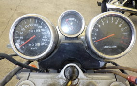 SUZUKI GSF750 GR7EA