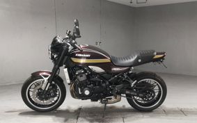 KAWASAKI Z900RS 2025 ZR900K