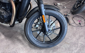 TRIUMPH STREET TWIN 2023 DAD74G
