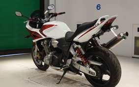 HONDA CB1300SB SUPER BOLDOR A 2018 SC54