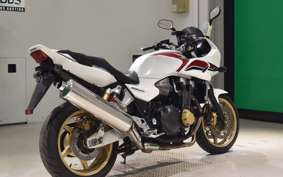 HONDA CB1300SB SUPER BOLDOR A 2013 SC54