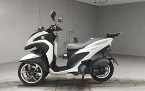 YAMAHA TRICITY 125 SE82J