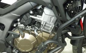 HONDA CRF1000L AFRICA TWIN 2016 SD04