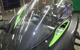 KAWASAKI ZX 10 NINJA R SE 2019 ZXT02E