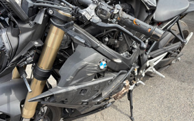 BMW S1000R 2023 0E51