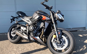 TRIUMPH  TRIUMPH  STREET  TRIPLE RS 2024 HDA614