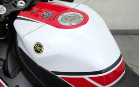 YAMAHA YZF-R1 2013 RN23