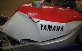 YAMAHA FZR400 1WG