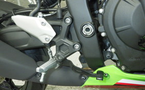 KAWASAKI ZX-25R-2SE ZX250H