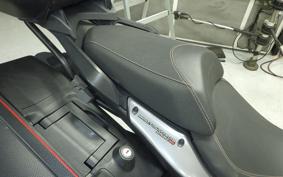 DUCATI MULTISTRADA 1200 S 2013