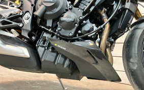 TRIUMPH TRIPLE MOTO2ED 2023 HDA624